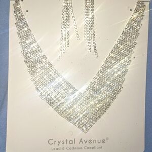 Crystal Avenue Rhinestone Necklace and Earrings Fashion Jewelry set! New!